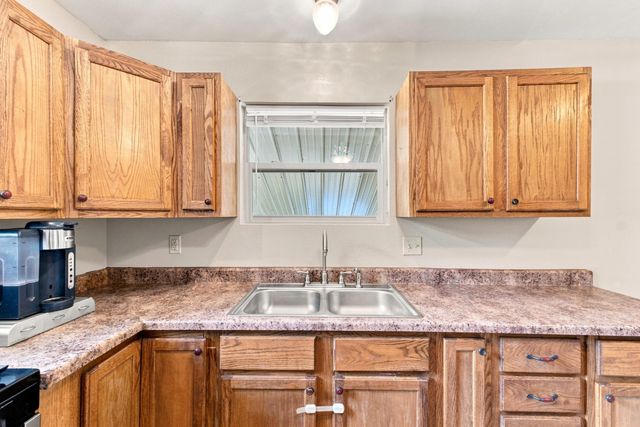 1211 N Warren Avenue, Springfield, MO 65802