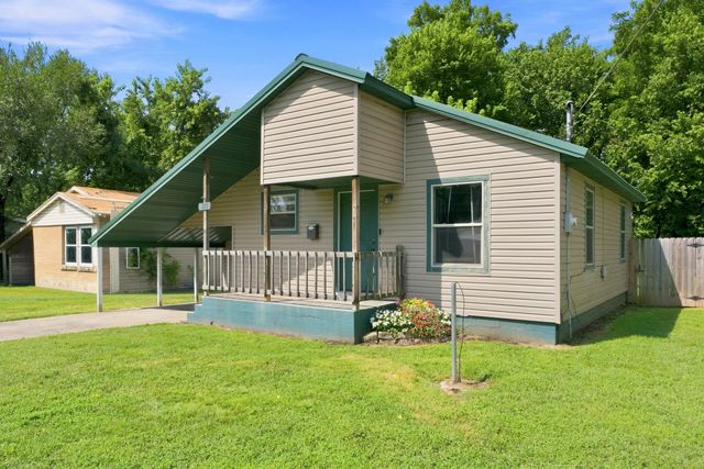 1211 N Warren Avenue, Springfield, MO 65802