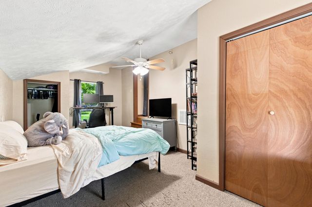 1211 N Warren Avenue, Springfield, MO 65802