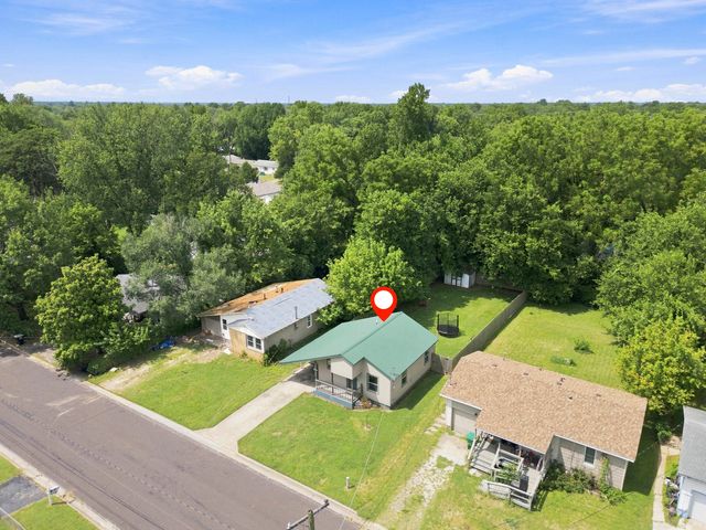 1211 N Warren Avenue, Springfield, MO 65802