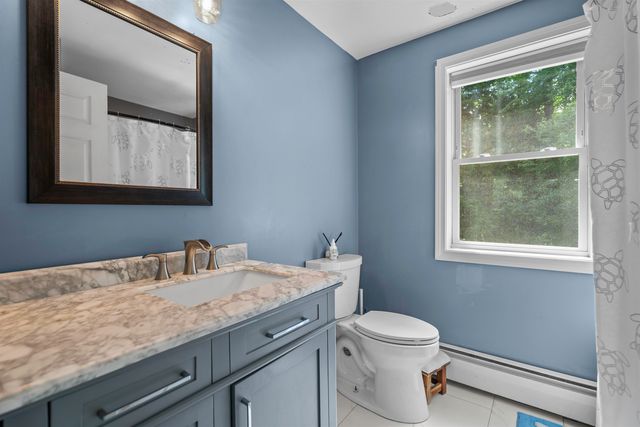 25 Raccoon Alley, Hillsborough, NH 03244