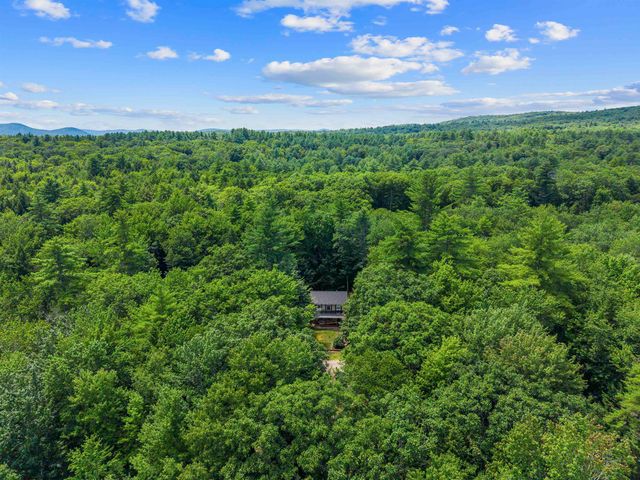 25 Raccoon Alley, Hillsborough, NH 03244