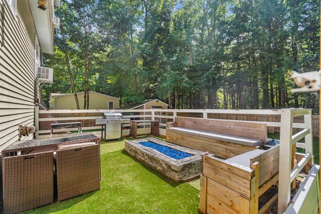 25 Raccoon Alley, Hillsborough, NH 03244