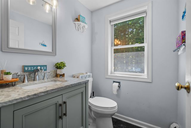 25 Raccoon Alley, Hillsborough, NH 03244