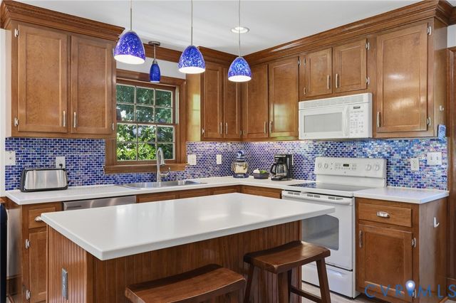 1419 Wesanne Ln, Midlothian, VA 23114