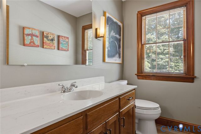 1419 Wesanne Ln, Midlothian, VA 23114
