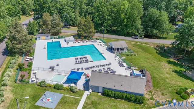 1419 Wesanne Ln, Midlothian, VA 23114
