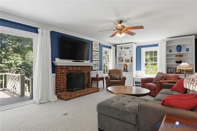 1419 Wesanne Ln, Midlothian, VA 23114
