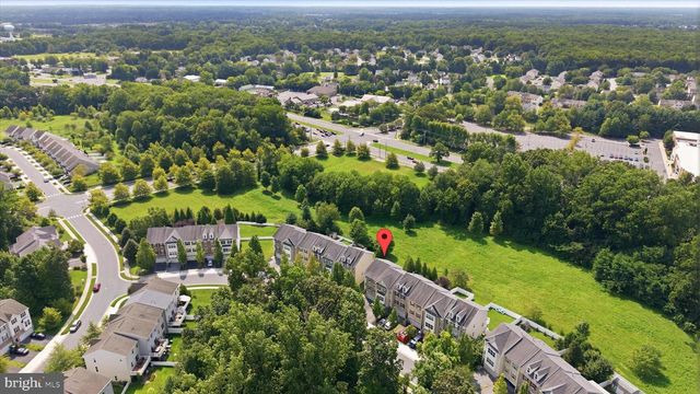 325 LATROBE DR, Newark, DE 19702