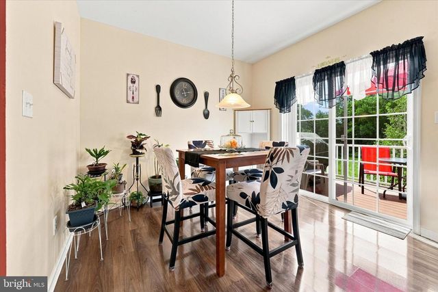 325 LATROBE DR, Newark, DE 19702