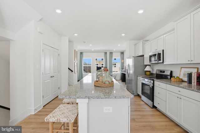 7610 RIVER REACH RD, Baltimore, MD 21244