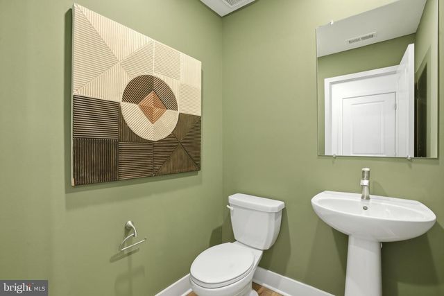 7610 RIVER REACH RD, Baltimore, MD 21244