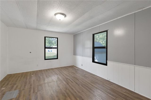 511 S Main Street, La Monte, MO 65337