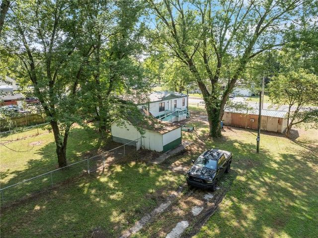 511 S Main Street, La Monte, MO 65337