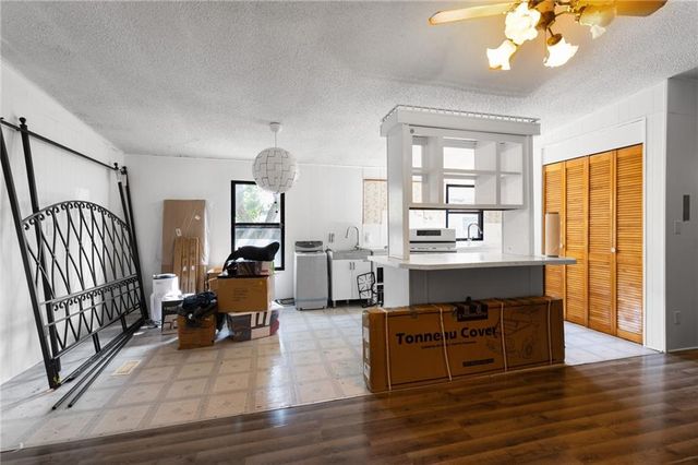 511 S Main Street, La Monte, MO 65337