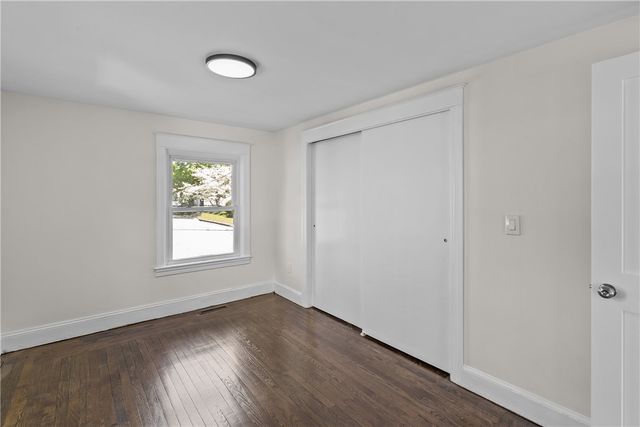25 Gloria Street, Pawtucket, RI 02861