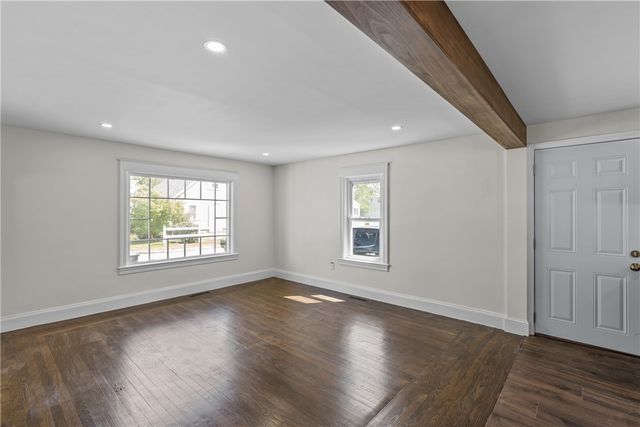 25 Gloria Street, Pawtucket, RI 02861