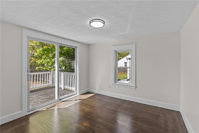 25 Gloria Street, Pawtucket, RI 02861