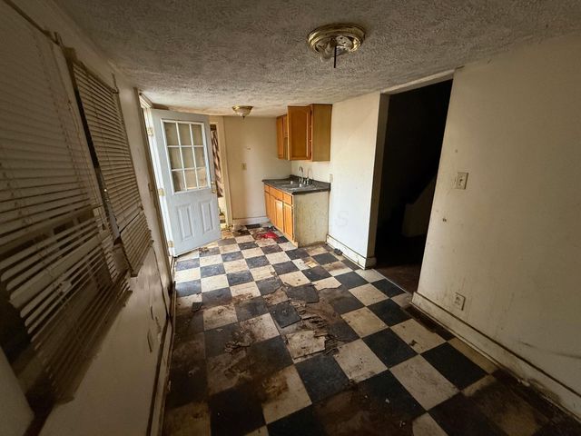2320 Hamilton Avenue, Columbus, OH 43211