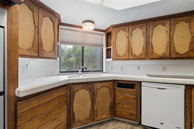 14224 Edmond Lake Road, Jones, OK 73049