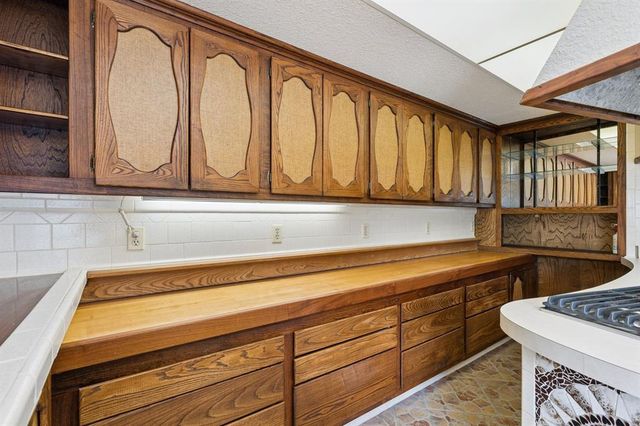 14224 Edmond Lake Road, Jones, OK 73049