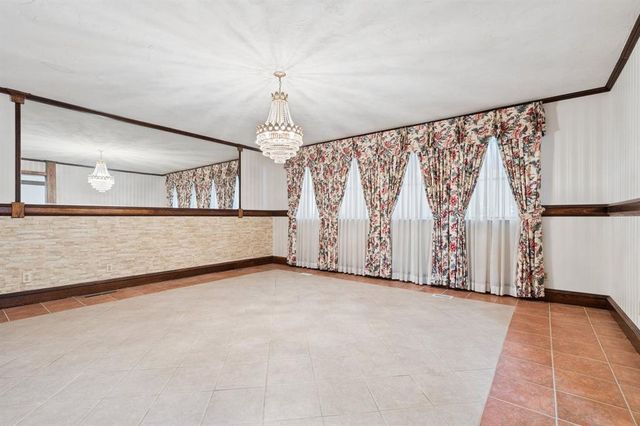 14224 Edmond Lake Road, Jones, OK 73049