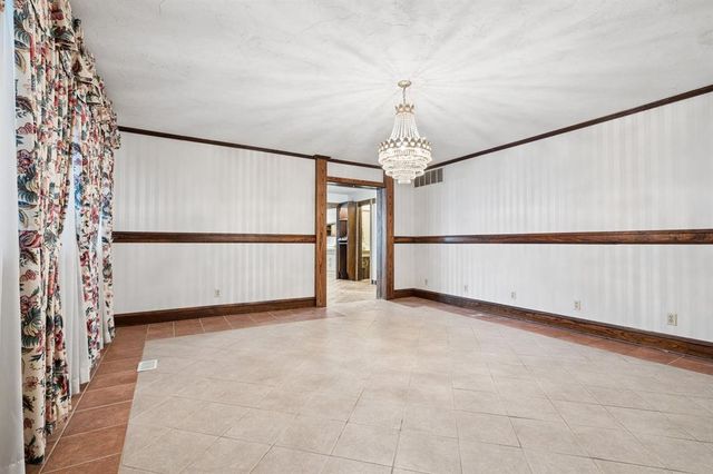14224 Edmond Lake Road, Jones, OK 73049