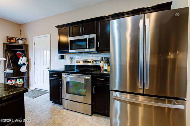 11507 Willow Branch Dr, Louisville, KY 40291