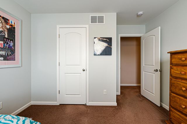 11507 Willow Branch Dr, Louisville, KY 40291