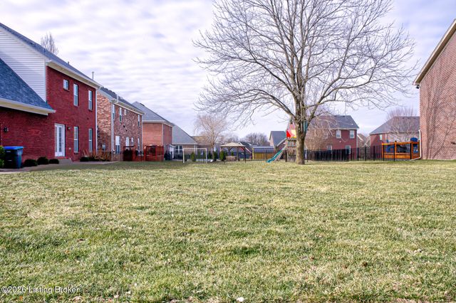 11507 Willow Branch Dr, Louisville, KY 40291