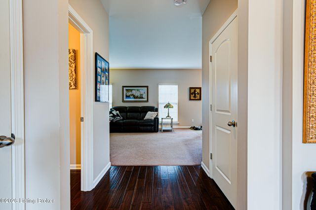 11507 Willow Branch Dr, Louisville, KY 40291