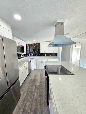 4928 ROLLINGLEN LOOP E, Lakeland, FL 33810