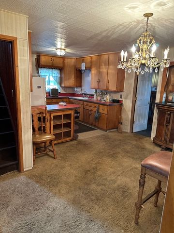 1221 E CHESTNUT Street, Kankakee, IL 60901