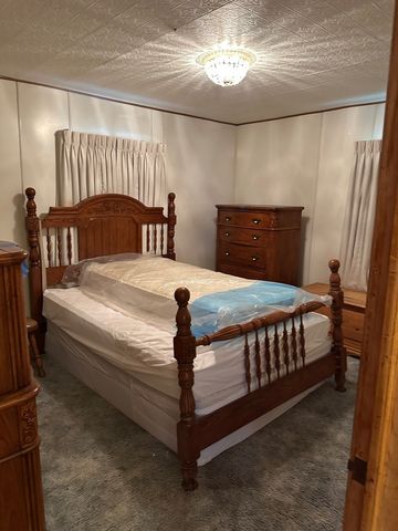 1221 E CHESTNUT Street, Kankakee, IL 60901