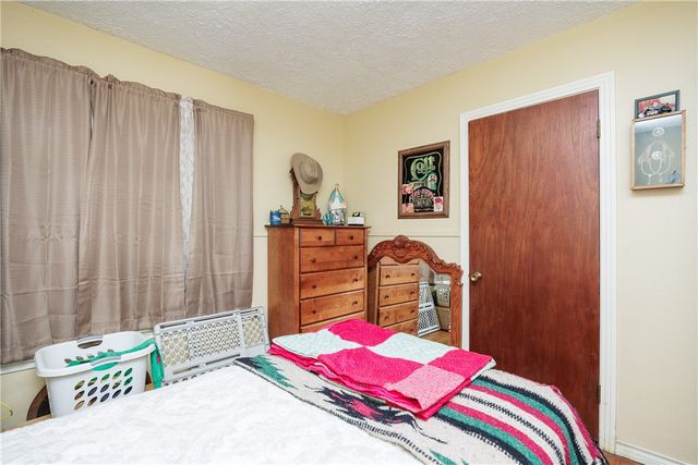 1037 Collingswood Dr, Corpus Christi, TX 78412