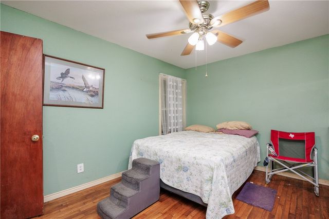 1037 Collingswood Dr, Corpus Christi, TX 78412