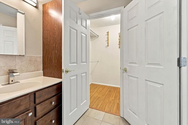 46 EDDYSTONE WAY, Mount Laurel, NJ 08054