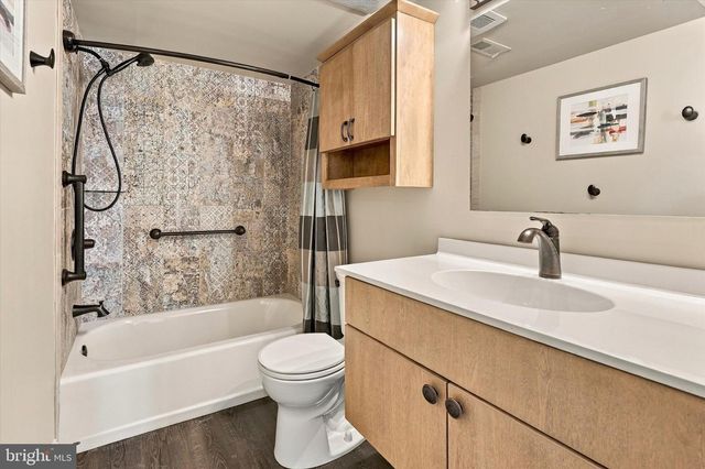 46 EDDYSTONE WAY, Mount Laurel, NJ 08054