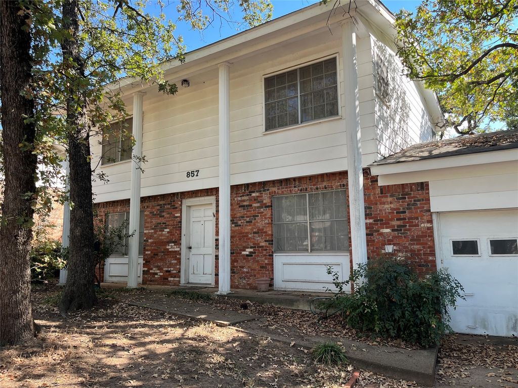 857 Timberhill Drive, Hurst, TX 76053
