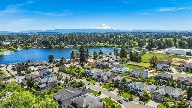 2215 Nevada Court, Milton, WA 98354