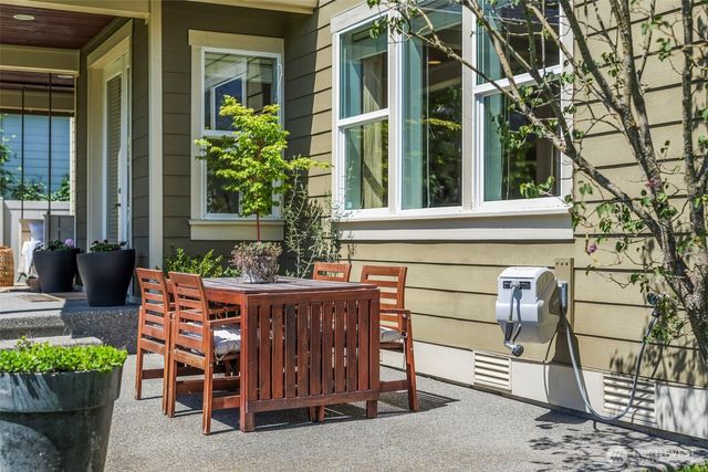 2215 Nevada Court, Milton, WA 98354