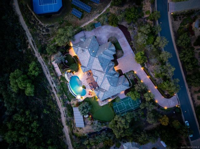 15130 Saddlebrook Ln, Poway, CA 92064