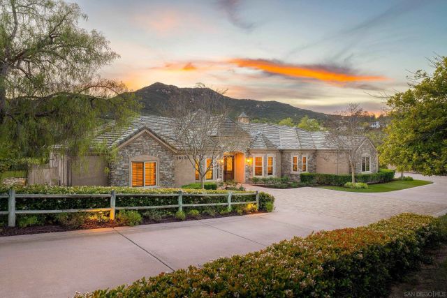 15130 Saddlebrook Ln, Poway, CA 92064