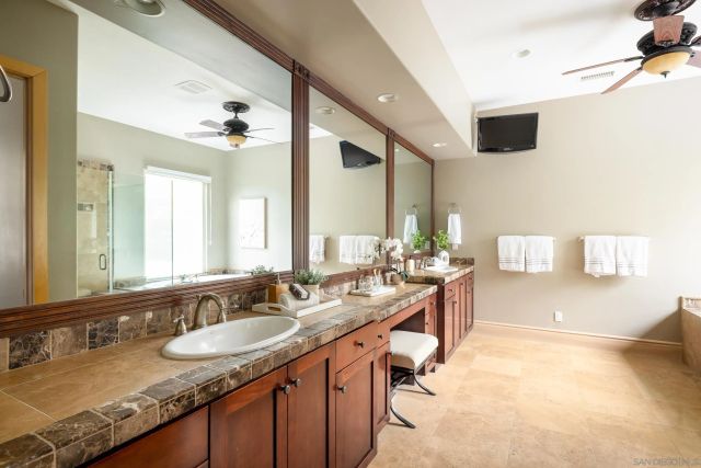 15130 Saddlebrook Ln, Poway, CA 92064