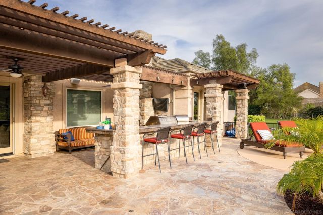 15130 Saddlebrook Ln, Poway, CA 92064