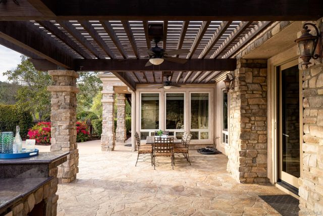 15130 Saddlebrook Ln, Poway, CA 92064