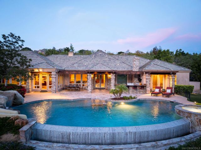 15130 Saddlebrook Ln, Poway, CA 92064