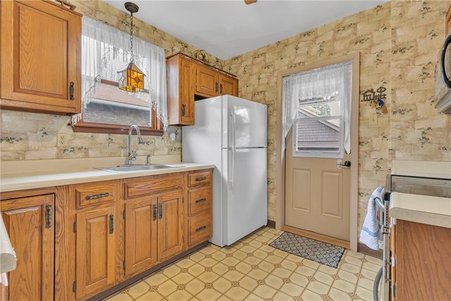 140 Navigation St, Beaver, PA 15009