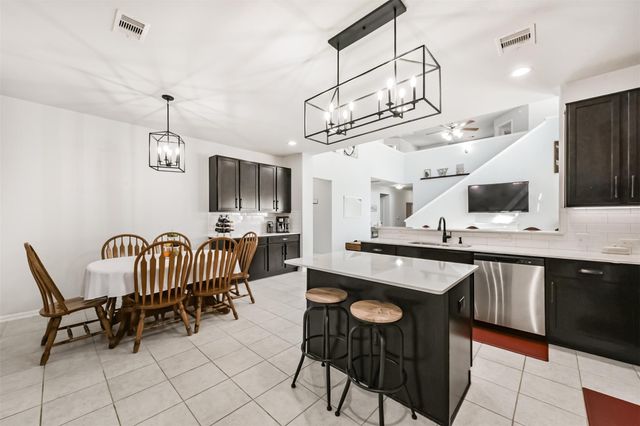 10018 Chase Court, Baytown, TX 77521