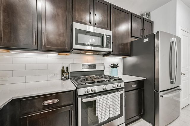 10018 Chase Court, Baytown, TX 77521